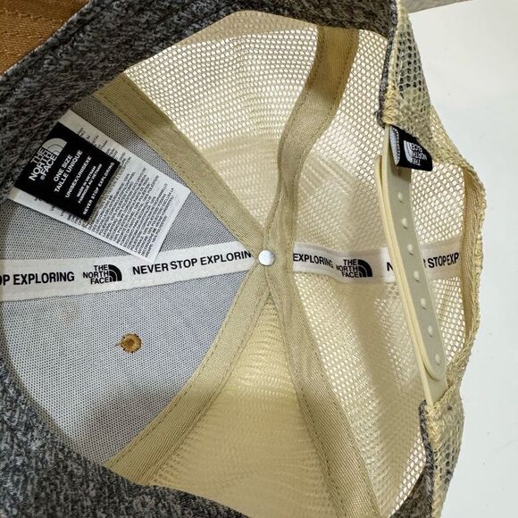 NWOT North Face Trucker Cap SnapBack Mesh Cap Embroidered Bear Tan - Picture 9 of 10